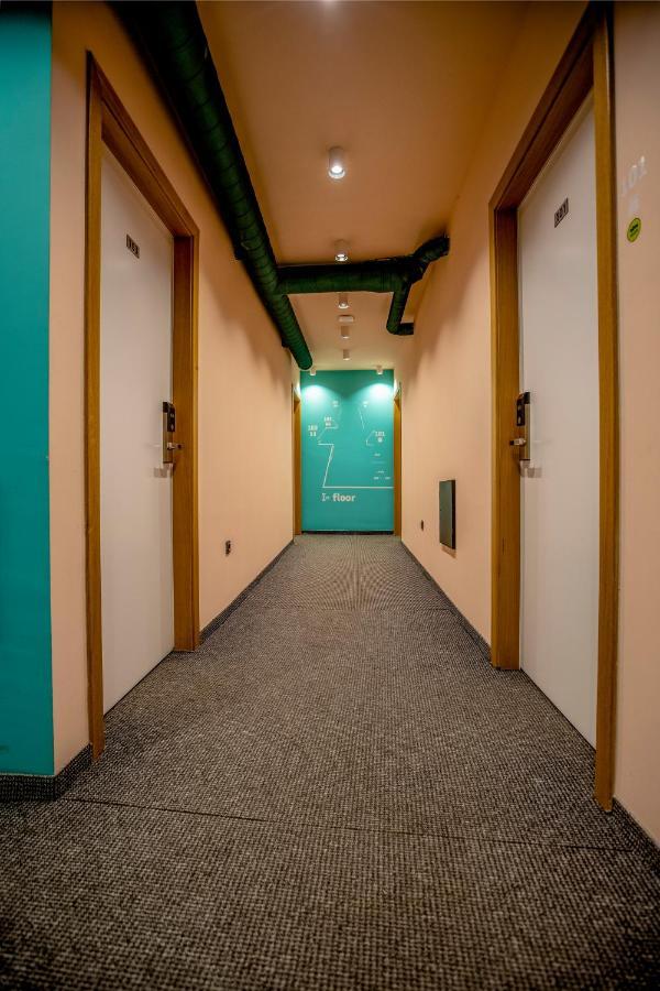 Hotel 4 Llulla Πρίστινα Εξωτερικό φωτογραφία