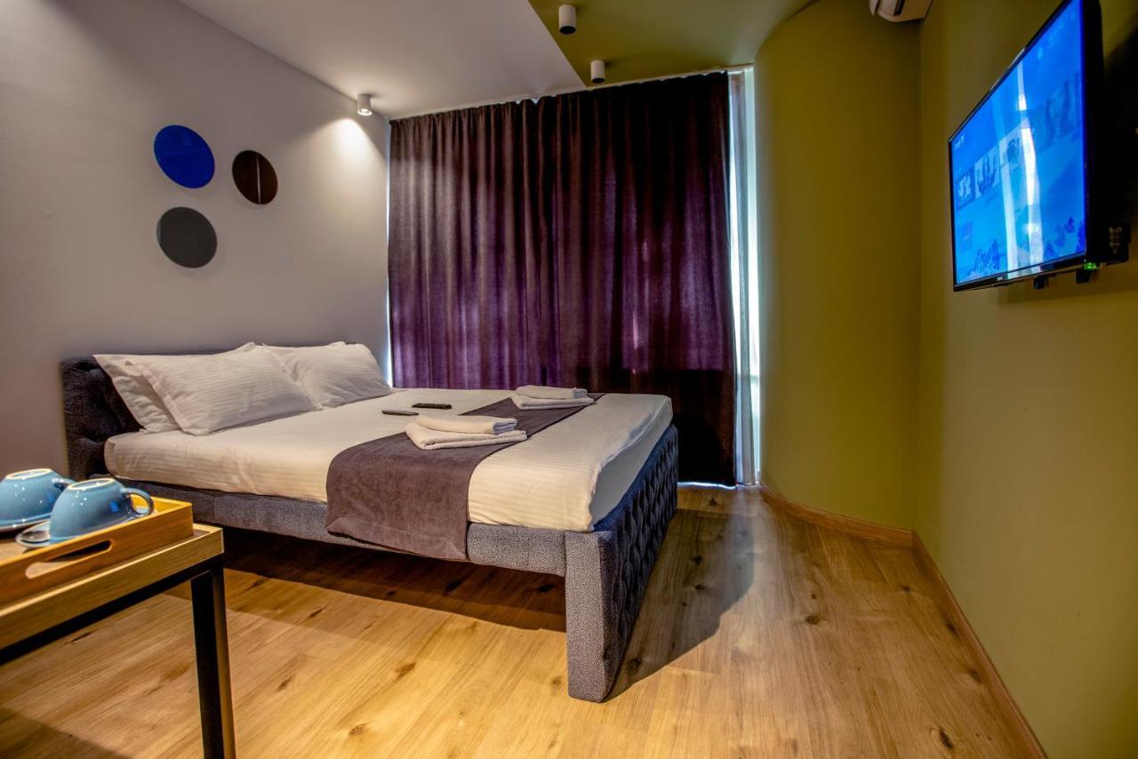 Hotel 4 Llulla Πρίστινα Εξωτερικό φωτογραφία